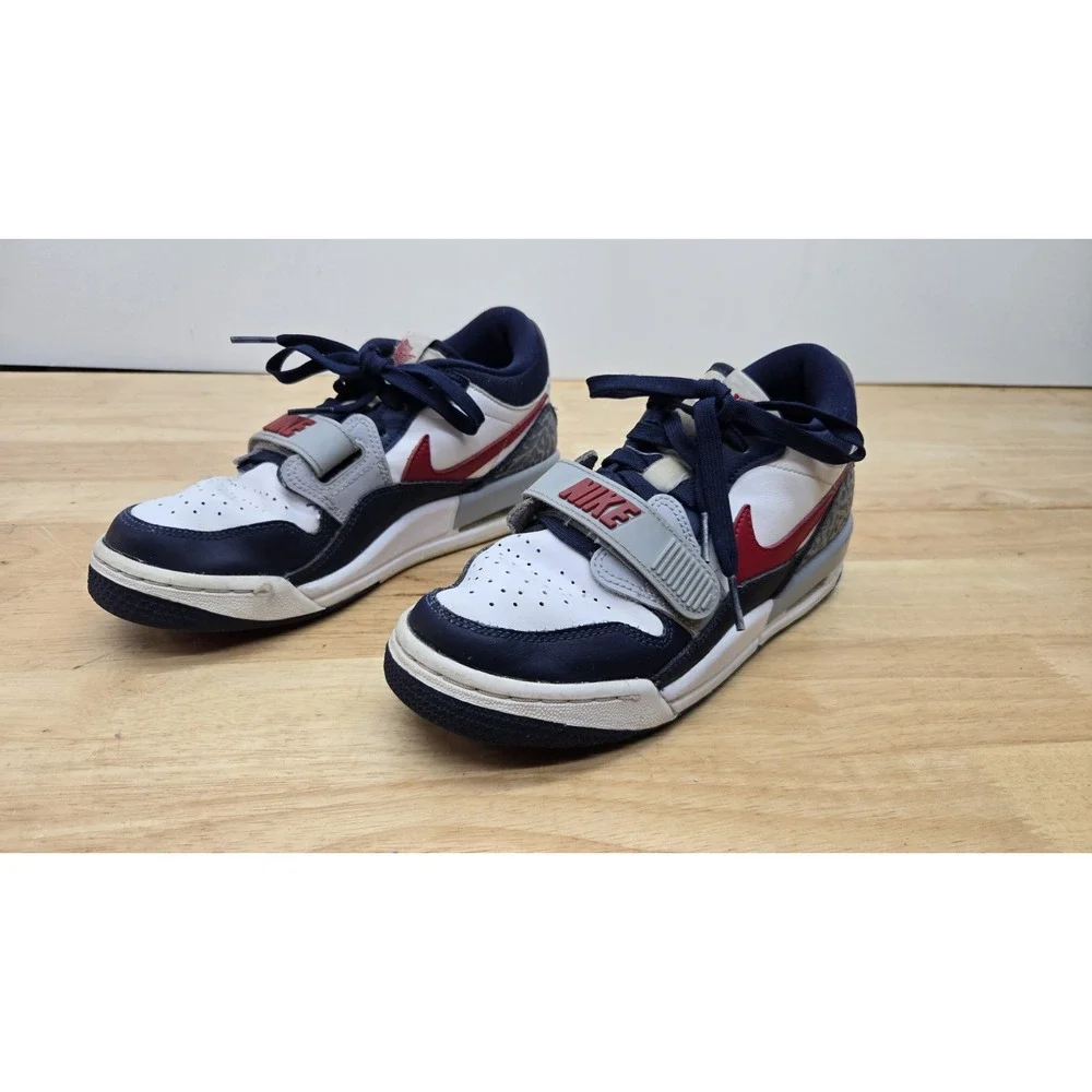 Youths Nike Air Jordan Legacy 312 Low Sz 5Y 
